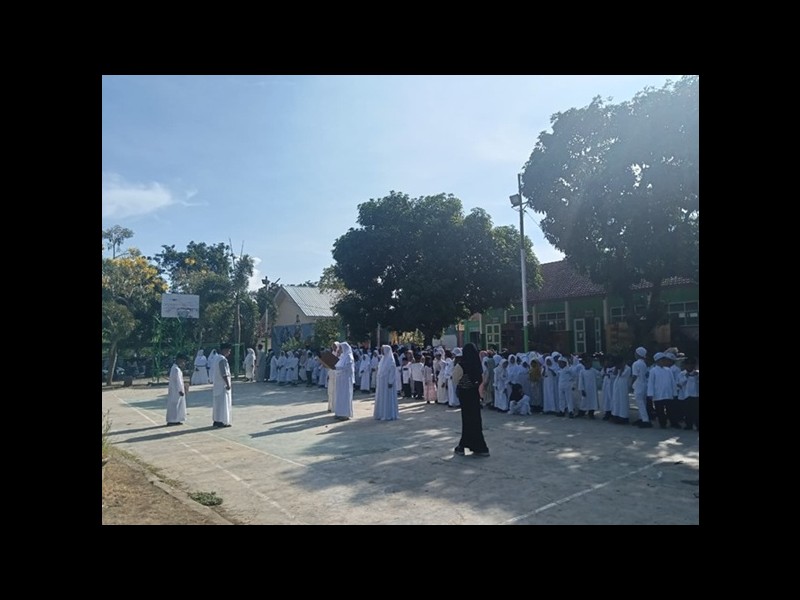 UPACARA DALAM RANGKA MEMPERINGATI HARI SANTRI NASIONAL